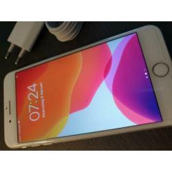 Iphone 7 plus met hoesje lader screenprotector 32gb