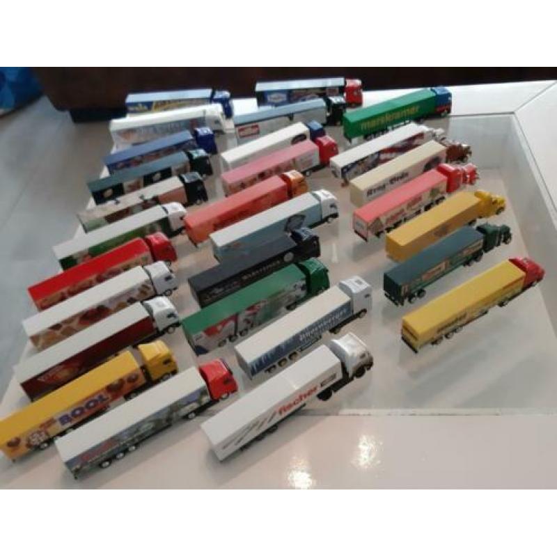 44 vrachtauto's