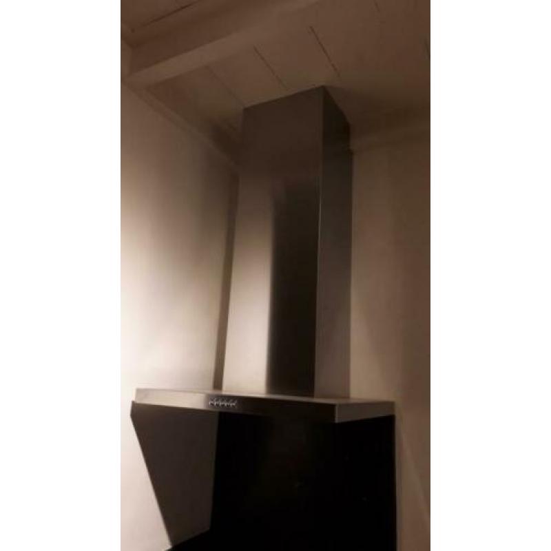 afzuigkap OK. Uitschuifbare schouw