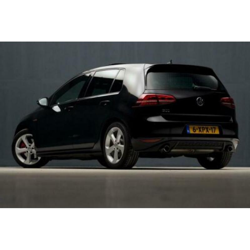 Volkswagen Golf 2.0 TSI GTI Automaat (SCHUIFDAK, NAVIGATIE,