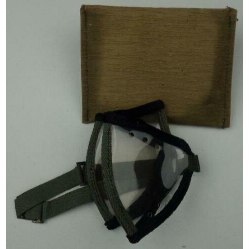 Duitse ww2 stof brilletje in orgineel tasje