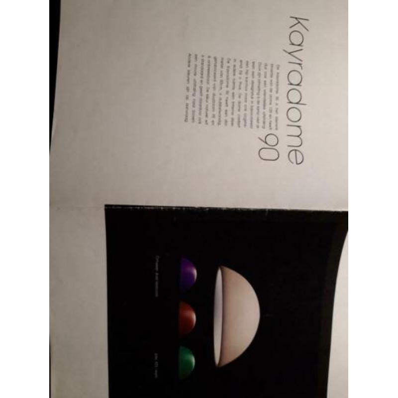 Mooie design hanglamp. Doorsnee 100 cm. Kunststof.