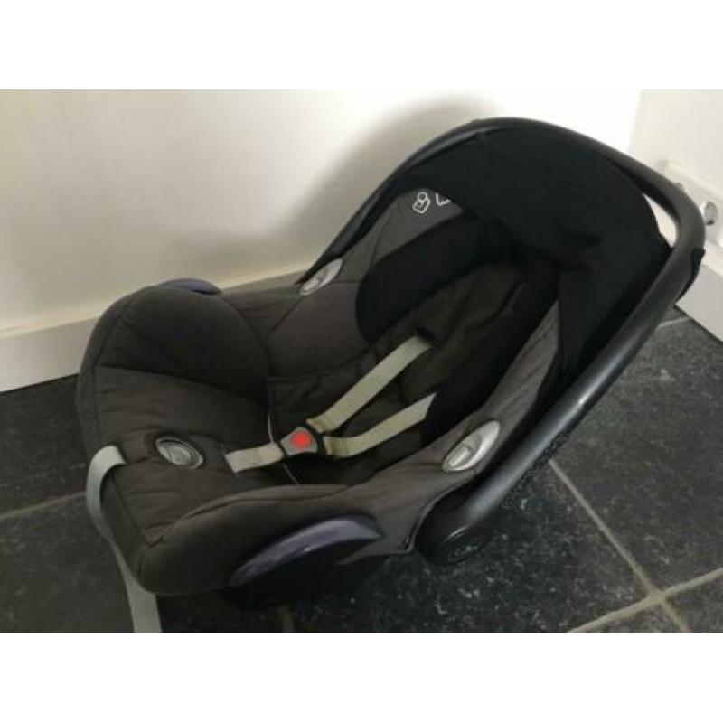 Maxi cosi cabriofix incl accesoires