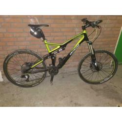 Specialized stumpjumper elite carbon.