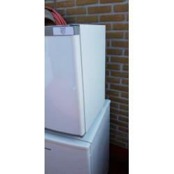 Dometic mini bar / mini koelkast 61 liter.