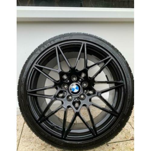 BMW M5 competition 19 inch f30 banden + velgen zgan!!!
