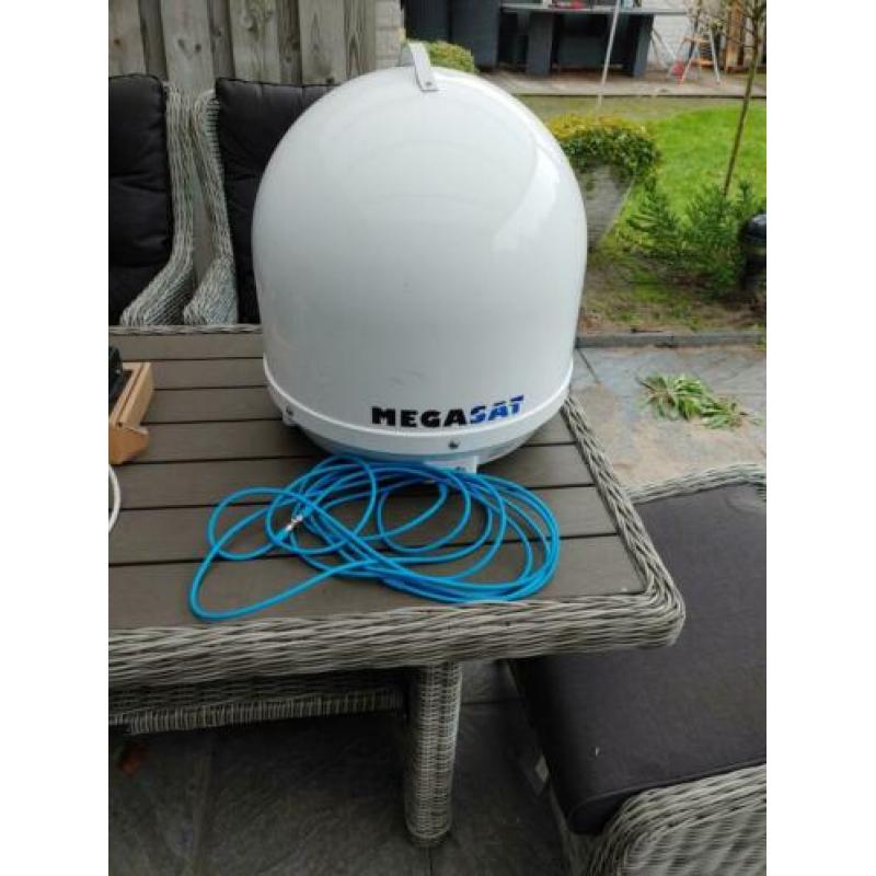 Automatische Satellietschotel Megasat Campingman Portable.
