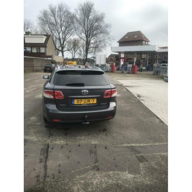Toyota Avensis 2.0 16V Vvt-i Wagon CVT 2009 Grijs