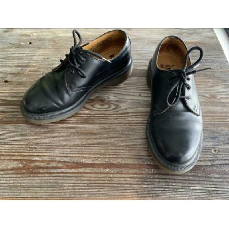 Dr Martens 2x Laag model zwart maat 36 & 37