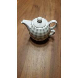 Theepot en kopje uit Barcelona