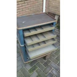gereedschapwagen 2st GEDORE gereedschapkar 4ladig + bak ZGOH