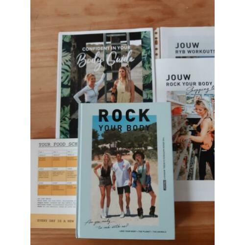 Drie boeken van The Green Happiness met e books.