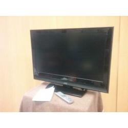Nette Televisie JVC 32 INCH LCD met afstandbediening