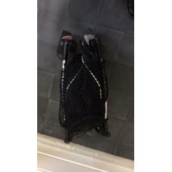 Buggy quinny Zapp zwart met regenhoes en draagzak