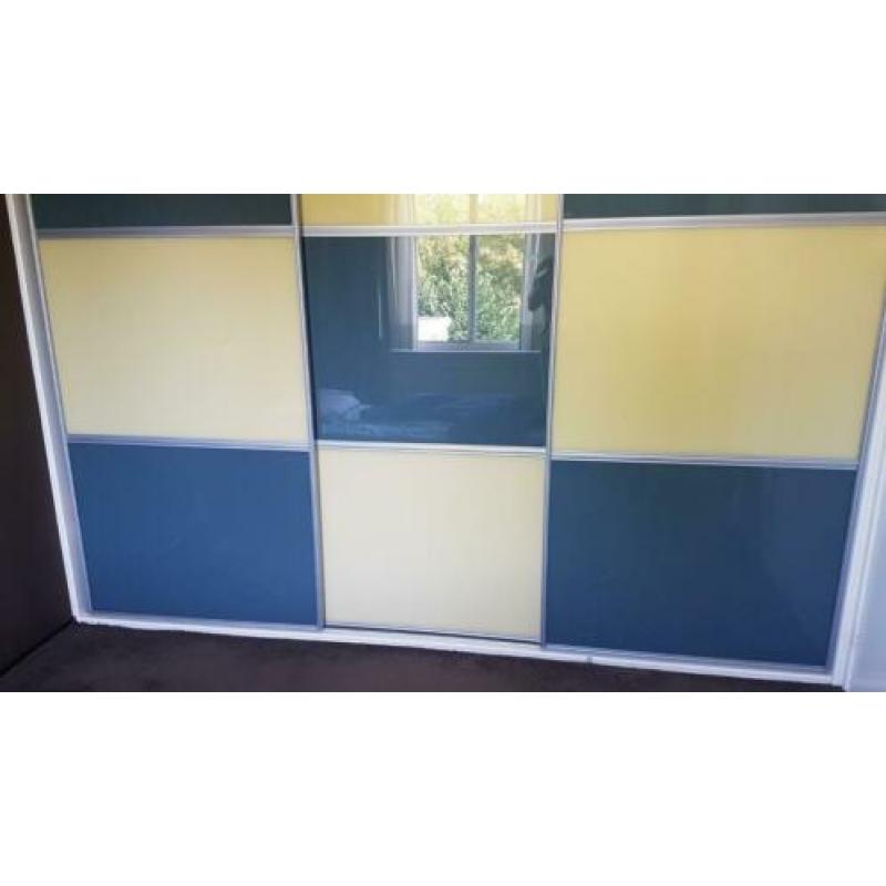 3 design glazen schuifdeuren. 101x230 cm
