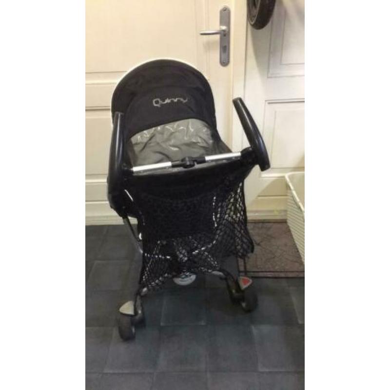 Buggy quinny Zapp zwart met regenhoes en draagzak