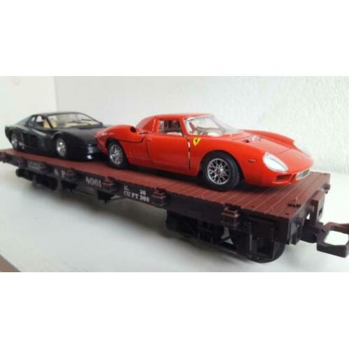 LGB 4061 met 2 Ferrari's