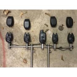 Fox Draadloos TXR + 4 Fox piepers + RVS rod pod