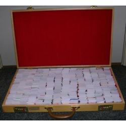 630 Bobbins in mooie houten kist BORDUURGAREN