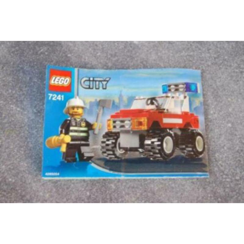 Lego city 7241 brandweer commandant auto jeep brandweerman