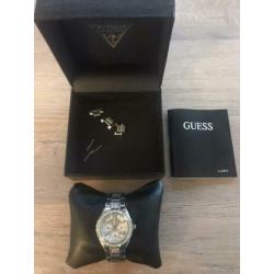 Guess zilverkleurig dames horloge met nieuwe batterij