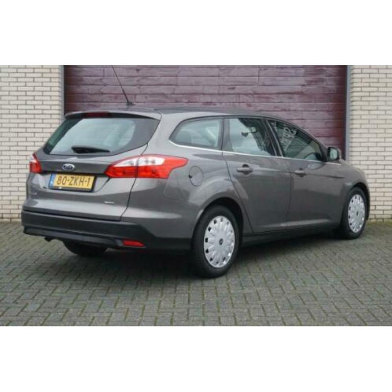 Ford Focus Wagon 1.6 TDCI ECOnetic Lease Titanium Navigatie,