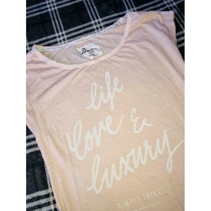 Roze shirt ?? Maat M, ZGAN. Aanrader.