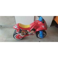 Paw patrol loop fiets motor
