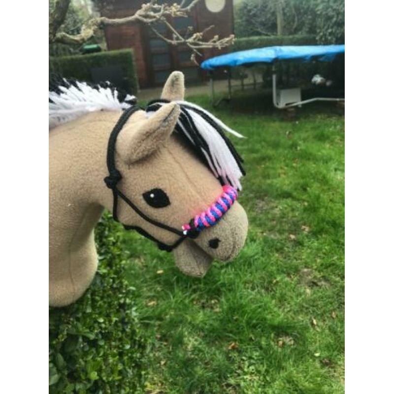 Hobbyhorse halster! ????