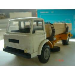 Tekno Ford D0810 hout transport 1974