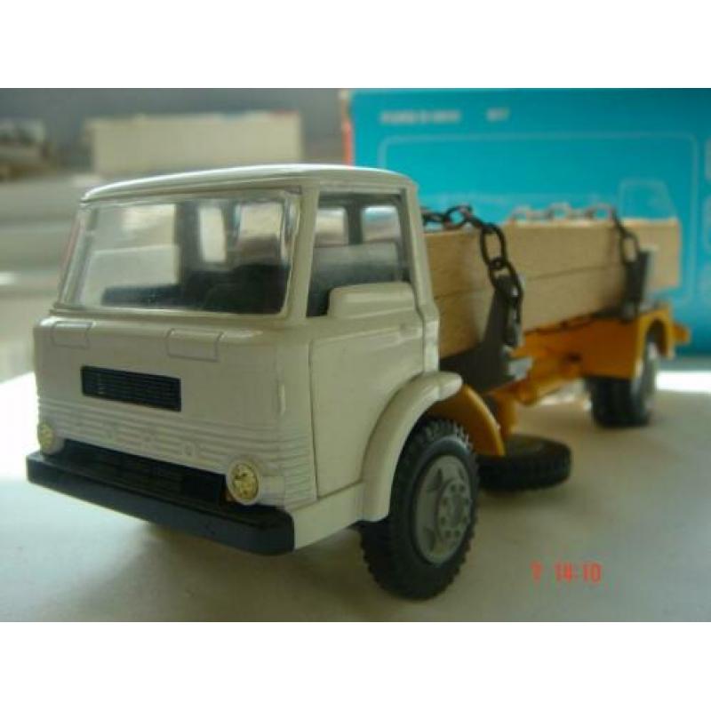 Tekno Ford D0810 hout transport 1974