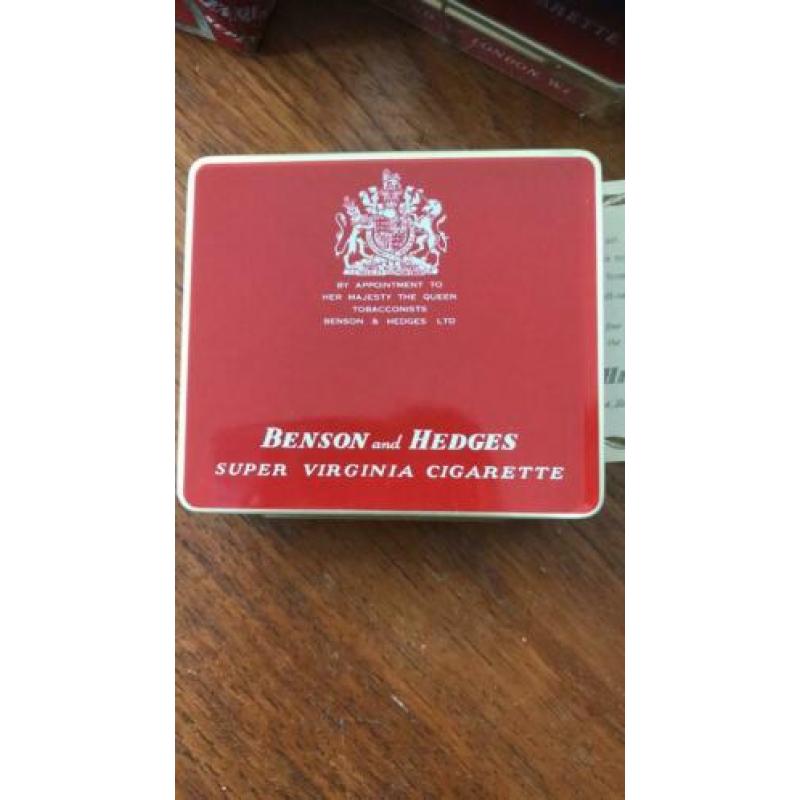 Benson and hedges Oude sigaretten uit 1967.