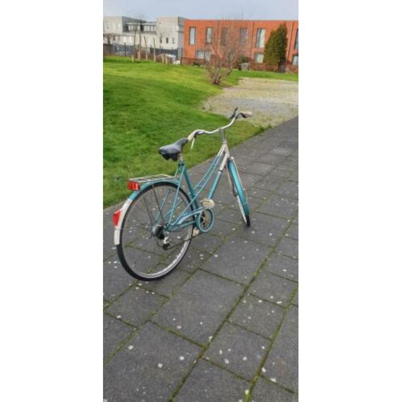 Mooie batavus damesfiets Retro ongeveer 1980 Met nieuwe Swal