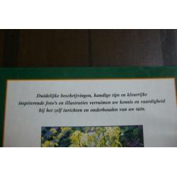 Het complete tuinboek oa Wilde bloemen Rozen Snoeien enz.