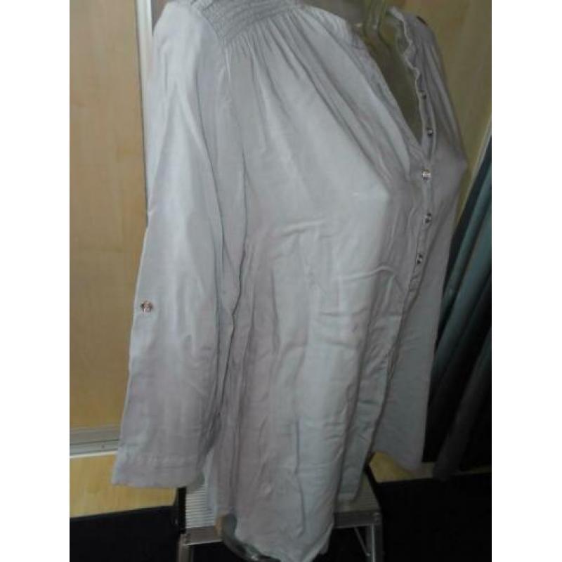 Mooie nieuwe blouse mt 44