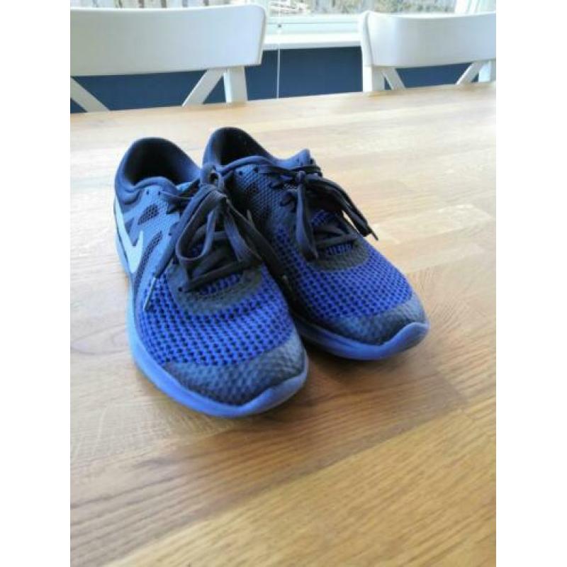 nike revolution 4 maat 35,5
