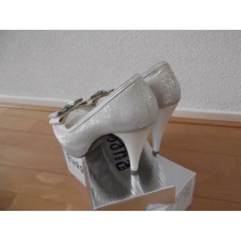 Trouwschoenen trouwschoenen. 1 keer gedragen maat 38