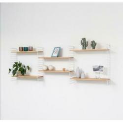Wandrek met verstelbare planken