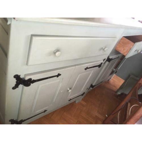 Solide houten dressoir (gratis op te halen)