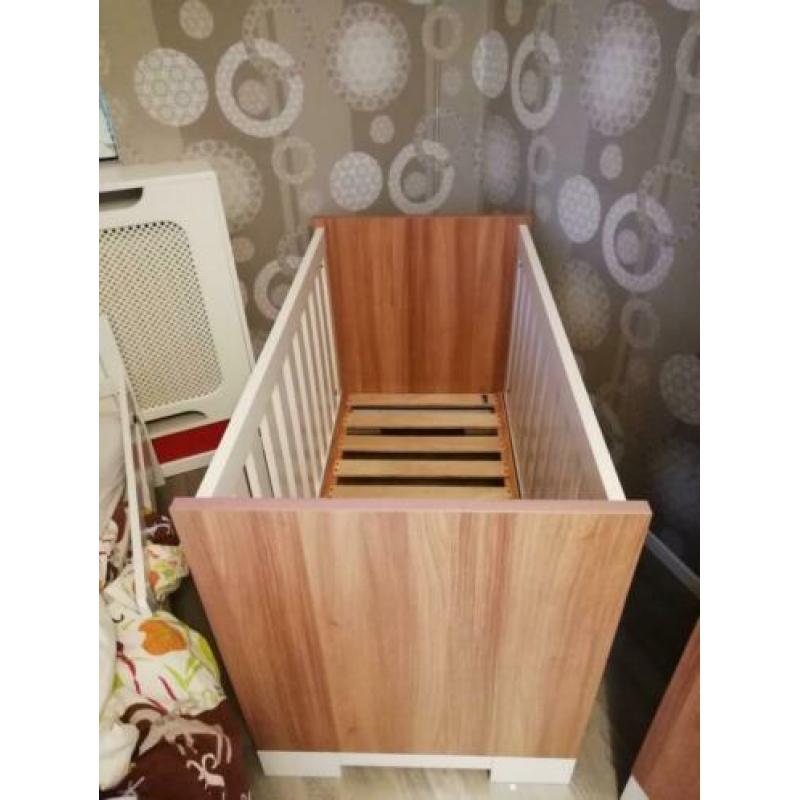 Ledikant met matras