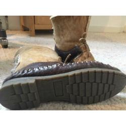 COWA laarsjes Finland mt 40 schapenvacht + meer maat 40!!