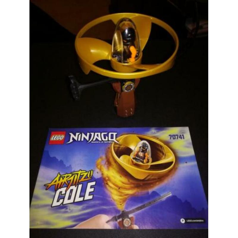 5 sets Lego Ninjago Airjitzu : Cole, Kai, Jay, Morro, Wrayth
