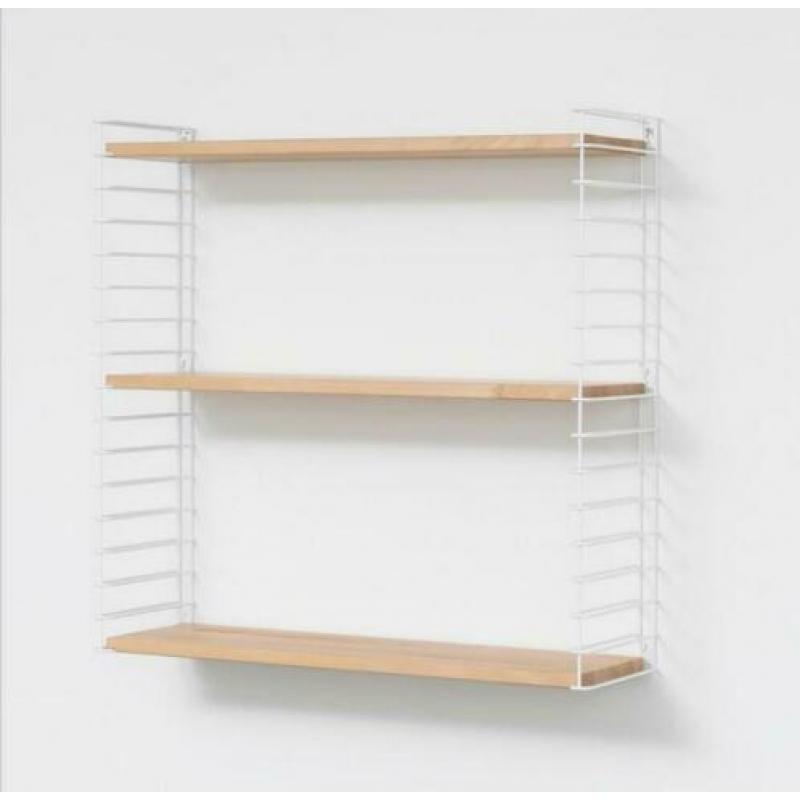 Wandrek met verstelbare planken