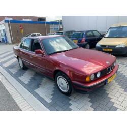 BMW 5-serie 520i / NIEUWSTAAT / nieuwe apk / origineel