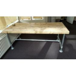 Bureau, vergadertafel industrieel van steigerhout met staal