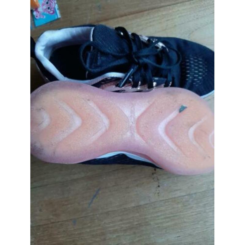 sketchers