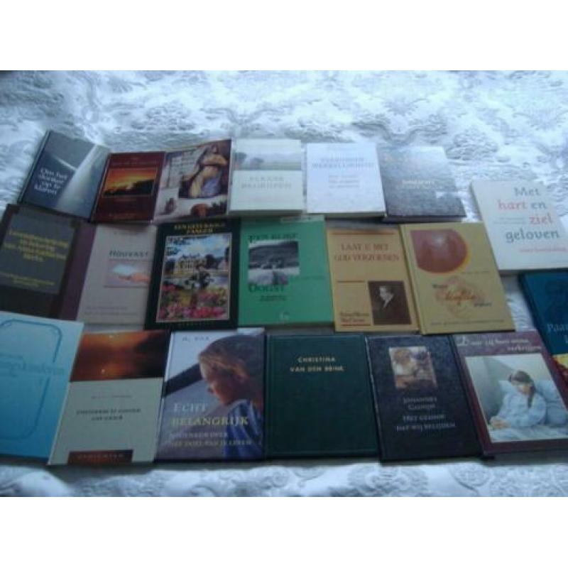 Theologische boeken a 1,50 p st,10 voor 12,50,20 v. 20,00 eu