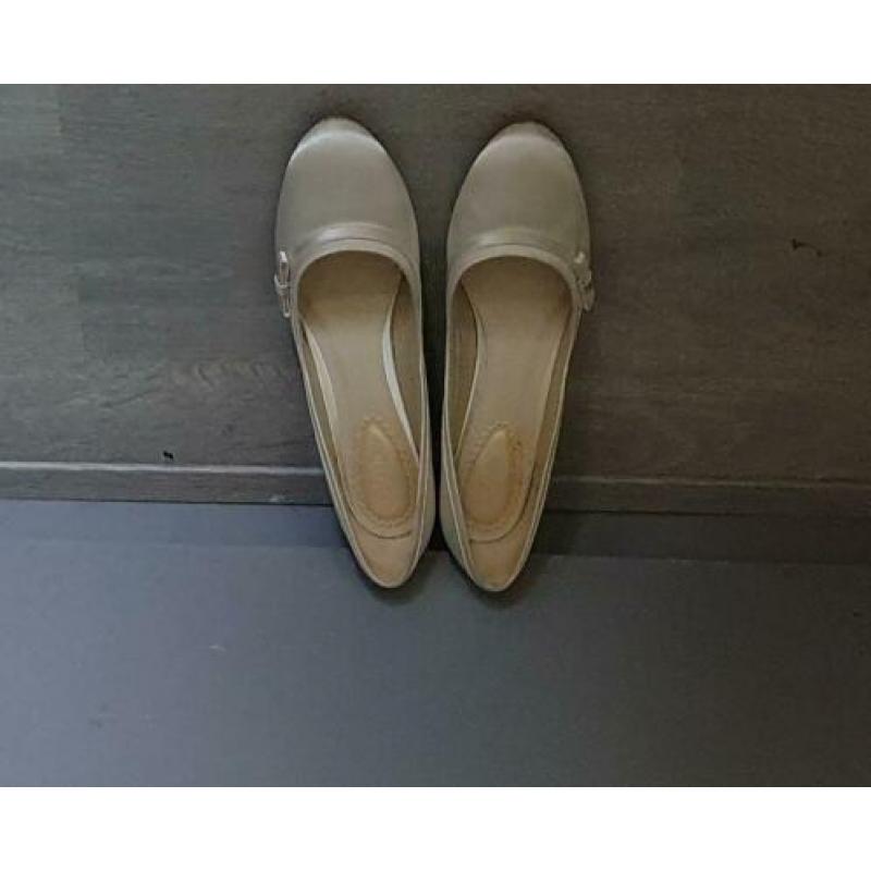 Te koop: Trouwjurk kort.
