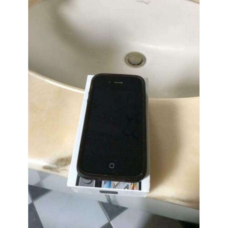 Goedwerkende iPhone 4S incl. hoesje en doosje
