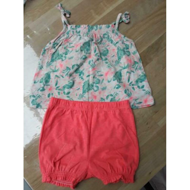 Paar stuks kleding meisje maat 74/80